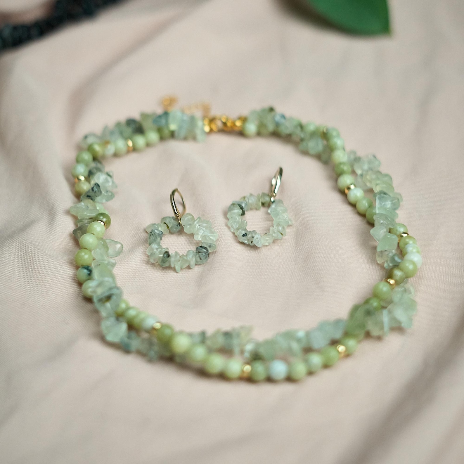 Green Jade Prehnite Choker 2