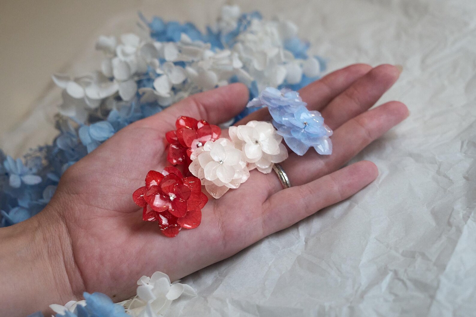 Real Pressed Hydrangea Resin Earrings 3