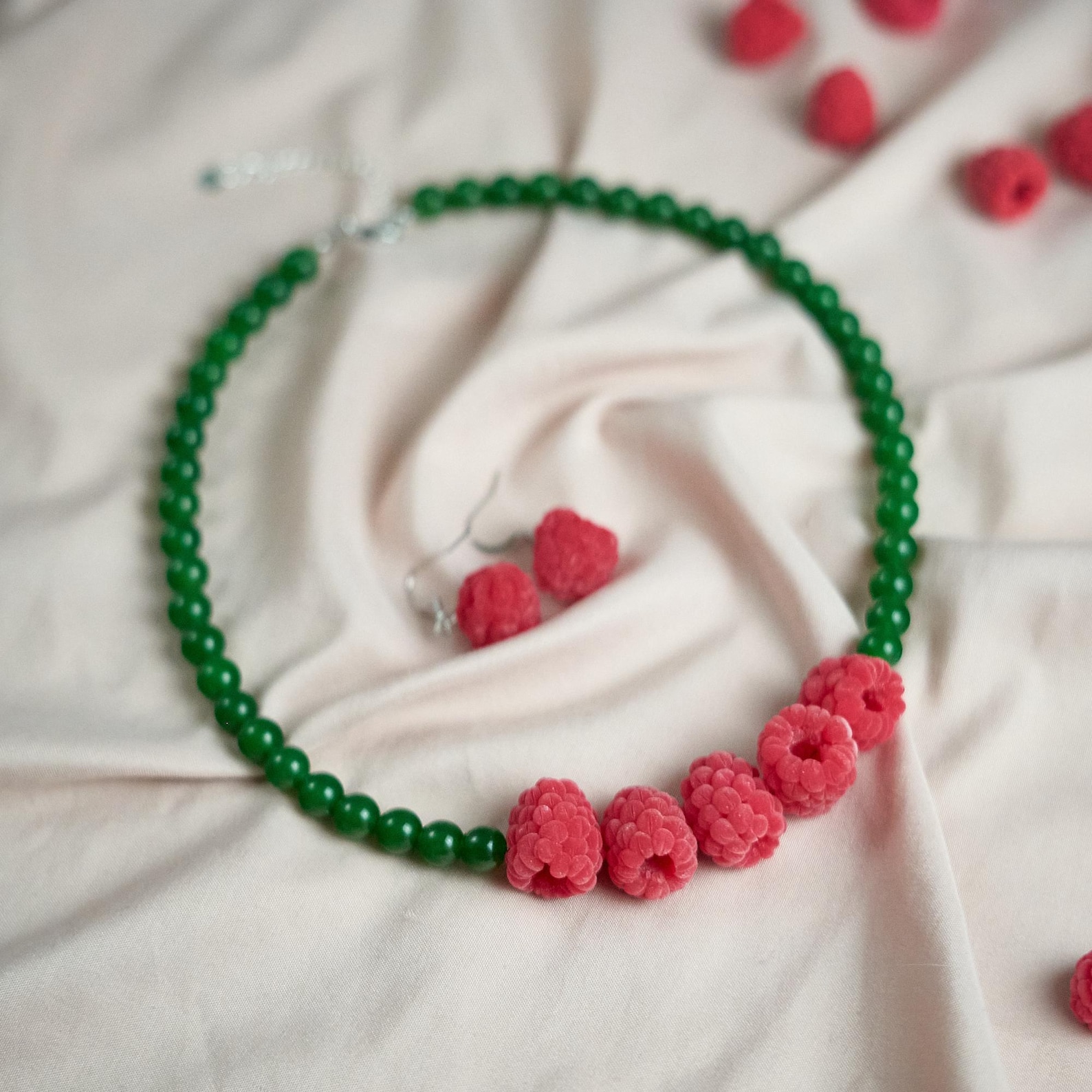 Raspberry Green Jade Choker 2